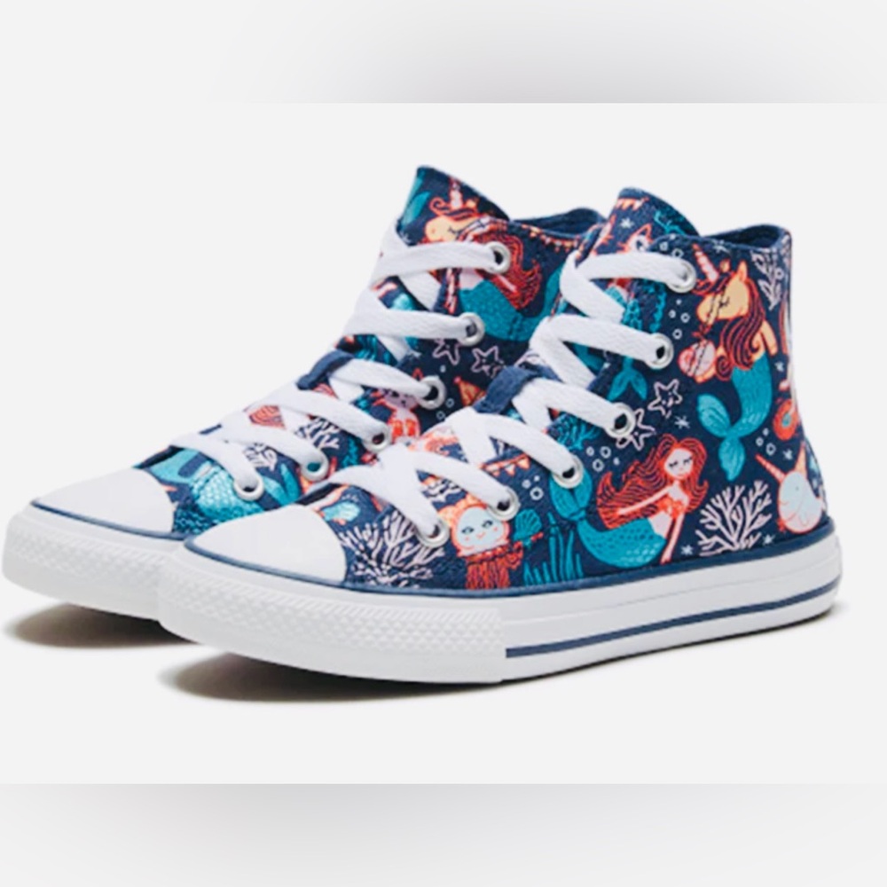 Converse Chuck Taylor All Star Printed high top shoes kids size 2